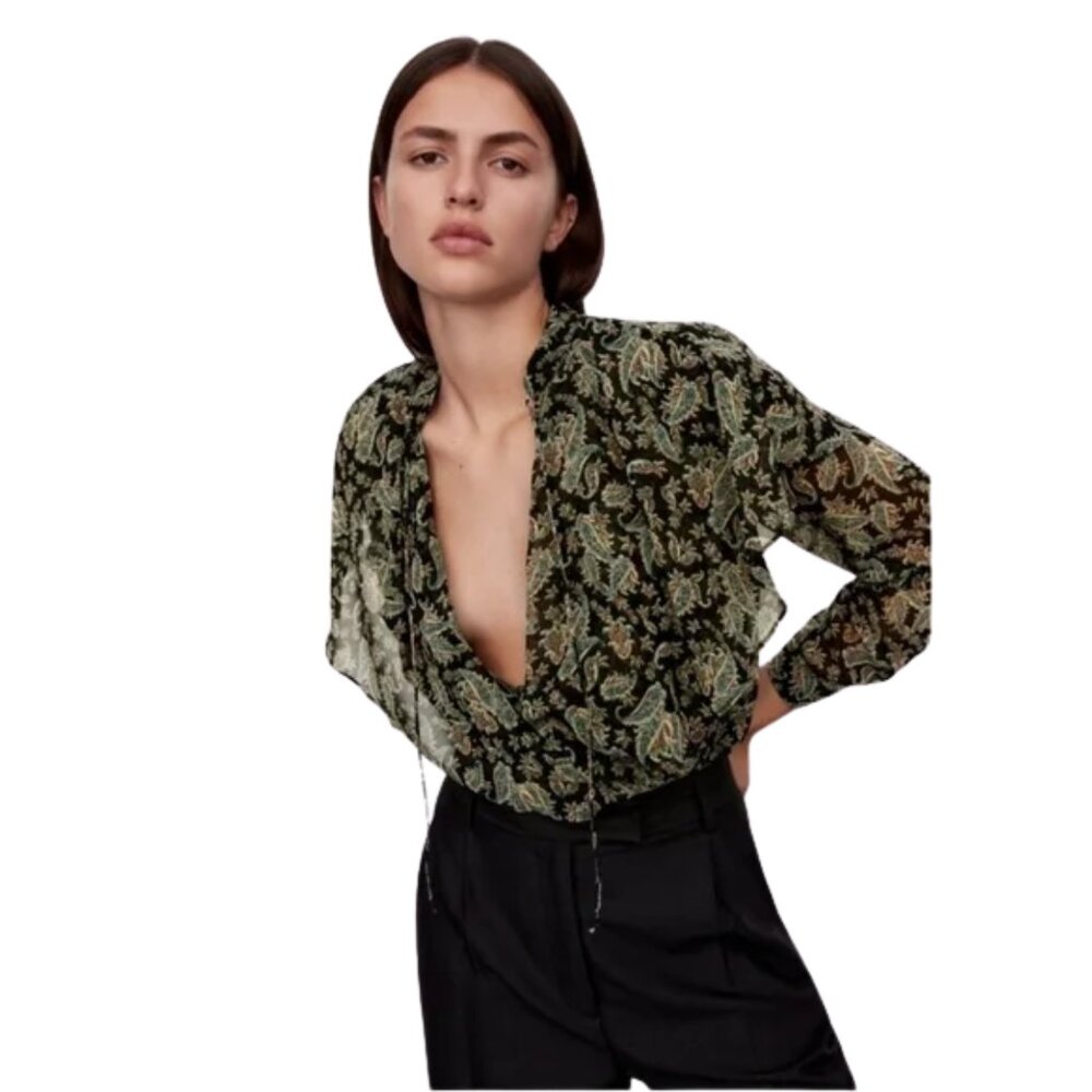 Zara Paisley Low Cut Ruffle Tie Blouse in Women’s size Large